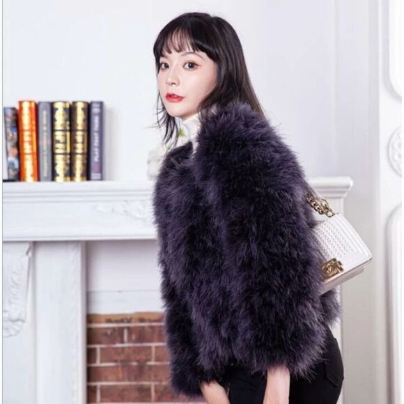 Next Chapter Real Ostrich Feather Fur Coat in Dark Grey Winter Travel size M NWT - Picture 1 of 6